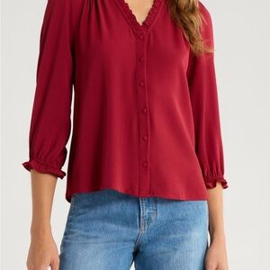 NWT Cece VNeck Blouse